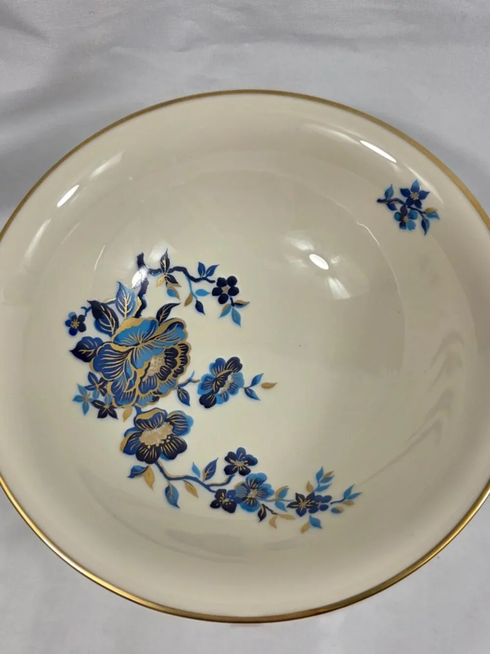 Lenox Pagoda Round Compote Ivory Background Blue & Gold Flowers